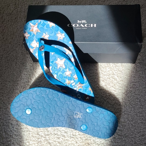 Flip flops/ Coach